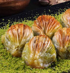 Picture of Moda Mussel Shape Baklava  W/Pistachio , 40 pcs, 2.75lb